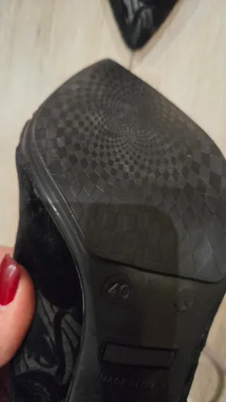 Zapatos de tacón negros