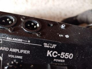 Amplificador Roland KC 550
