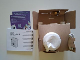 Cámara Fujifilm Instax Mini 12 Blanca Nueva