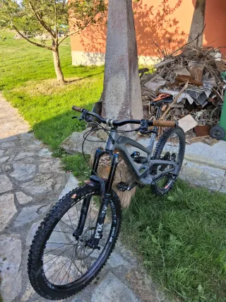 YT Capra 27.5 Talla L 2020