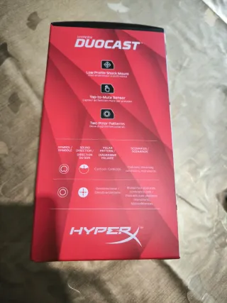 Micrófono HyperX DuoCast RGB para streaming