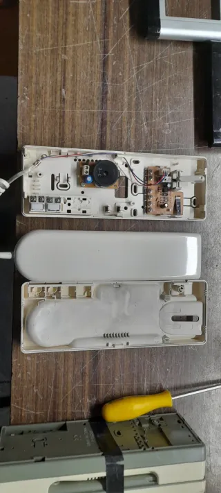 3 citofoni Urmet 1130/16