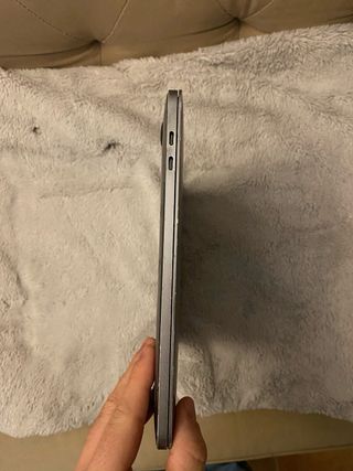 MacBook Pro Touch Bar 512GB Argento