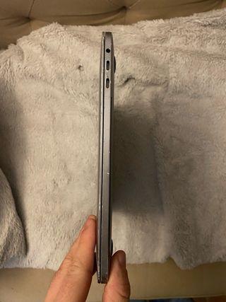 MacBook Pro Touch Bar 512GB Argento