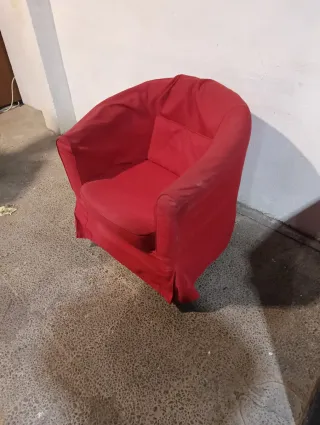 Sillón beige tela y madera