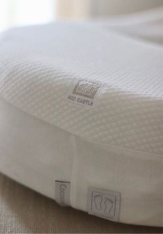 Nido Red Castle COCOONABABY ergonómico