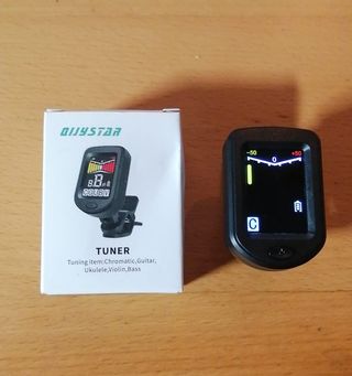 Accordatore QUYSTAR per strumenti musicali