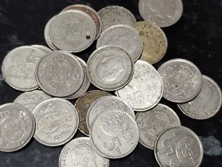 Lote de monedas variadas, 280 en total.