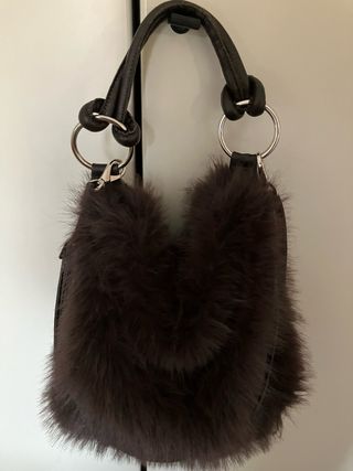 Borsa in pelliccia sintetica marrone