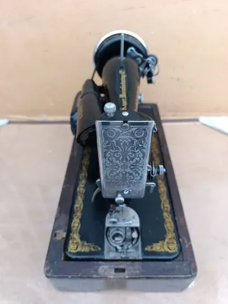 Máquina de coser Singer portátil con motor