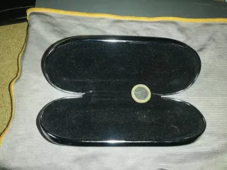 Estuche gafas metálico USQUA fuerte