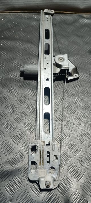 Elevalunas Delantero Izquierdo M-Benz Clase A 1997