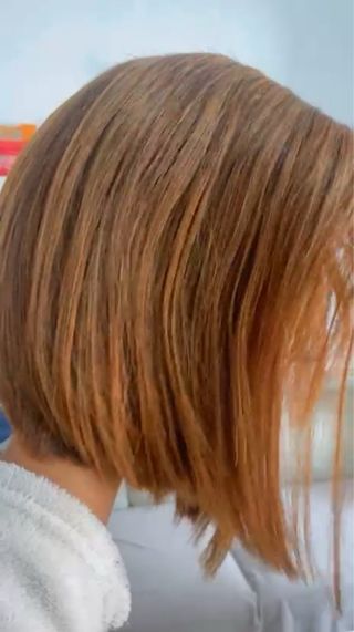 Peluca pelo natural castaño anaranjado