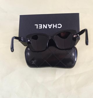 Gafas de sol Chanel negras