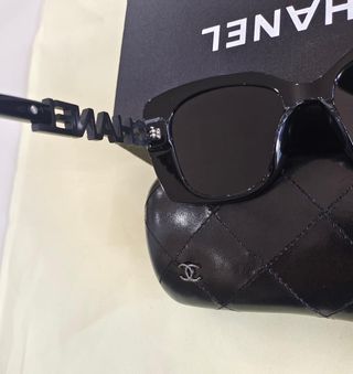 Gafas de sol Chanel negras