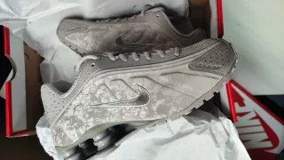 Nike Shox R4 Talla 38 Beige/Rosa