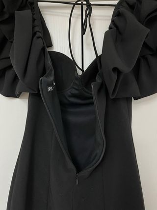 Vestido negro destellos plateados Zara