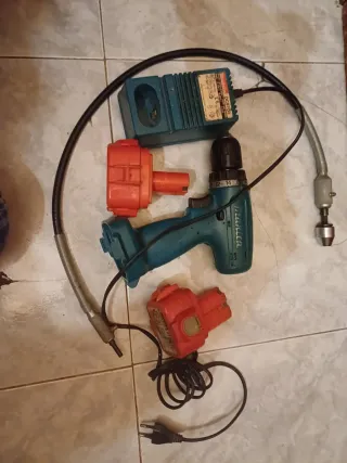 Taladro Makita 6270D + Batería y Cargador
