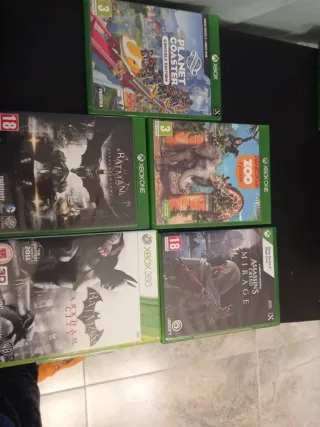 Pacchetto Giochi Xbox One: Batman, Zoo, Planet Coaster