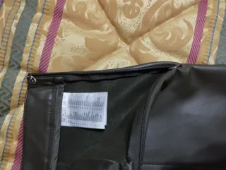 Gonna pantaloncino effetto pelle verde