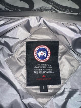 Chaleco Canada Goose Plateado