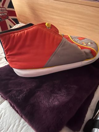 Cama Zapatilla para Mascotas