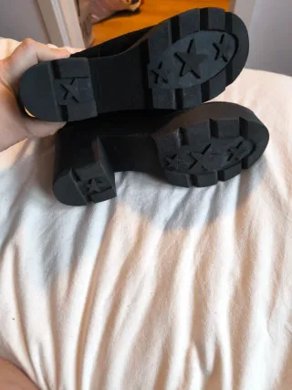 Botines tacón negro