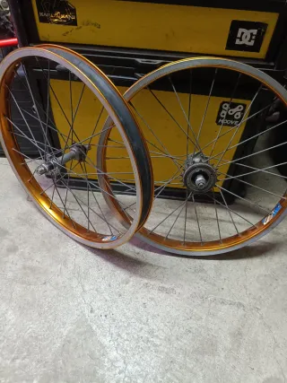 Pareja de Llantas Ambrosio BMX años 80