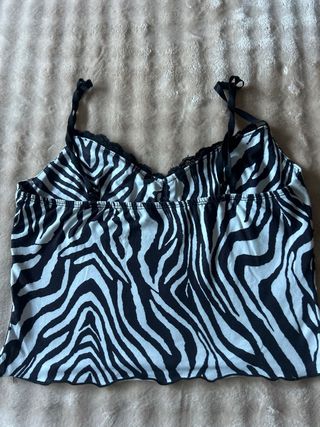 Top tirantes cebra con encaje