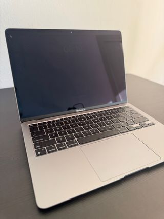 MacBook Air M1 8GB Plata