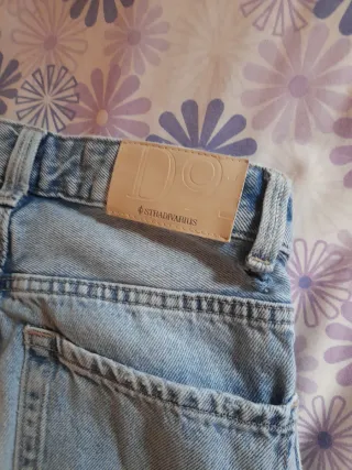 Pantalón vaquero Stradivarius Talla 34