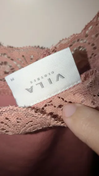 Top lencero Vila rosa con encaje