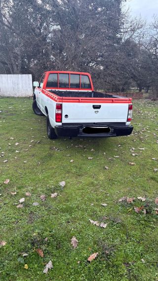 Nissan Pick-up 2003