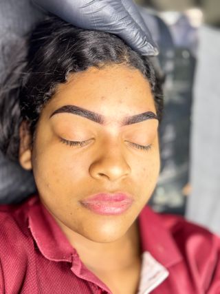 Micro pigmentación de cejas de duración 3 años