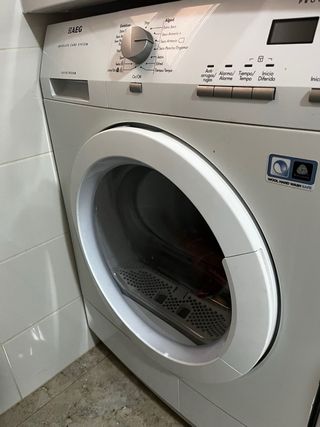 Secadora AEG 7kg Nueva