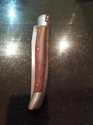 Nav de madera y metal laguiole