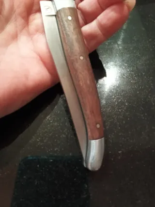 Nav de madera y metal laguiole