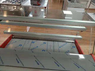 Vitrina Expositora Refrigerada Roja