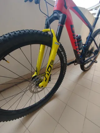 Bicicleta Montaña Giant XTC Carbono talla L.