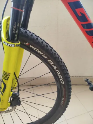 Bicicleta Montaña Giant XTC Carbono talla L.