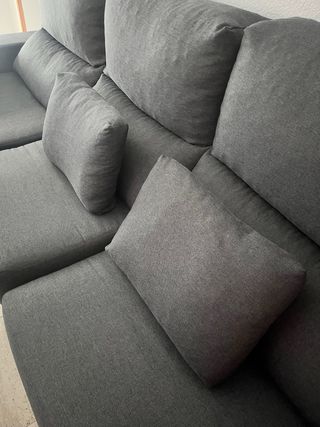 Sofá chaiselongue gris tela