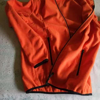 Chaqueta polar naranja talla L