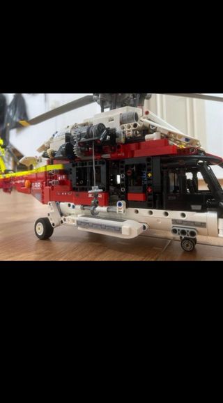 Helicóptero Airbus H175 Lego