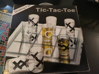 Maletín Tic-Toe Drinking Fun