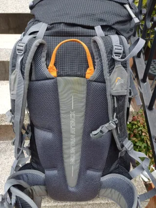 Zaino Lowe Alpine Mountain Attack 45/55l nero