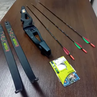 Arco recurvo Intech 2 carbono Nuevo