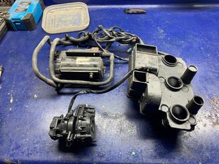 Motor Evinrude 90 E-TEC Bomba Gasolina