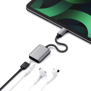 Adaptador Satechi USB-C Audio y PD 30W