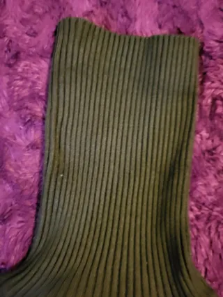 Suéter Zara canalé verde Talla S