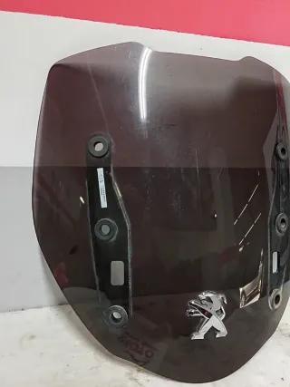 Cúpula Peugeot Metropolis 400